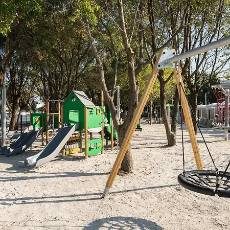 Falkensteiner Premium Mobile Homes And 5* ザダル