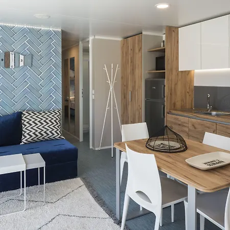 ホリデーパーク Falkensteiner Premium Mobile Homes And ザダル