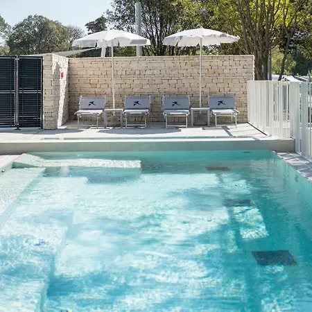 Falkensteiner Premium Mobile Homes And 扎达尔