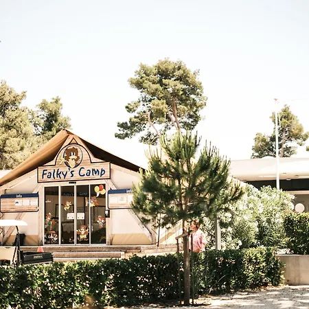 Falkensteiner Premium Mobile Homes And 假日公园