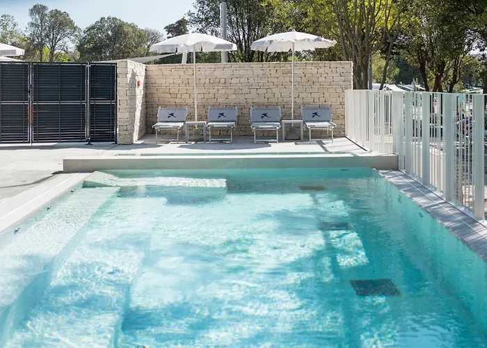 Falkensteiner Premium Mobile Homes And Задар