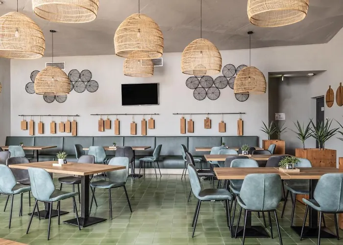 Falkensteiner Premium Mobile Homes And База відпочинку 5*