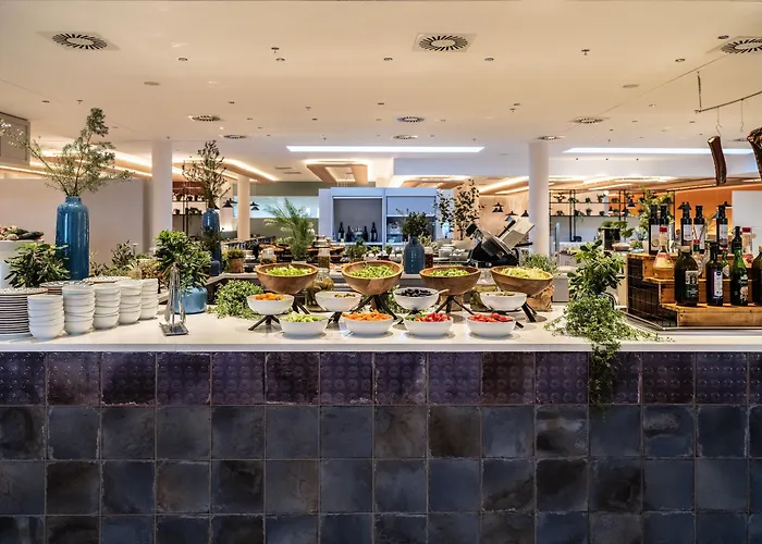 Falkensteiner Premium Mobile Homes And 5* Задар