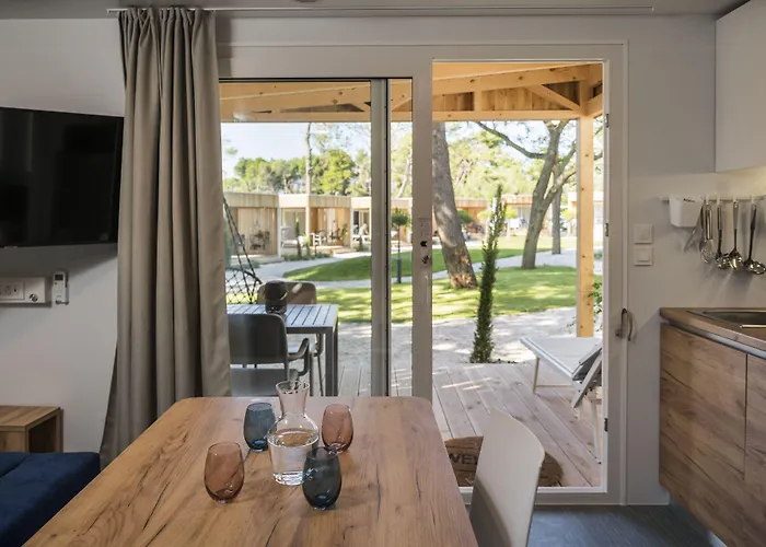 Falkensteiner Premium Mobile Homes And База відпочинку Задар